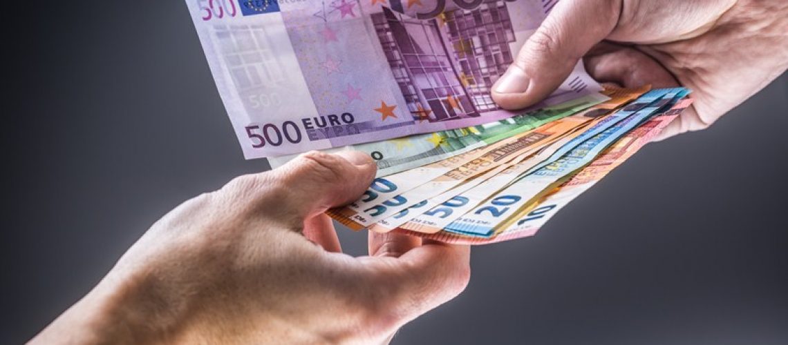 Motie wetsvoorstel bedrag ineens, RVU en verlofsparen Motie wetsvoorstel bedrag ineens, RVU en verlofsparen